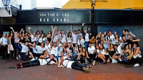 Edinburgh's Best Bar Crawl: Free Shots, Discounts, Photos