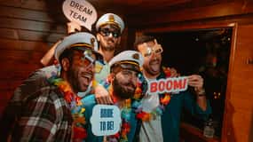 Wroclaw: Oder River Boat Party with Unlimited Drinks