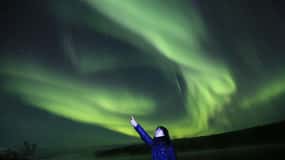 De Yellowknife: Excursão de ônibus pela aurora boreal com fotos