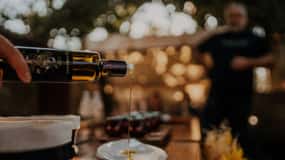 Degustazione di olio d'oliva: un viaggio di sapori e aromi