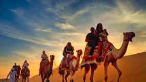 Dubai: Kameeltocht bij zonsondergang, Al Khayma Camp, sterrenkijken & BBQ