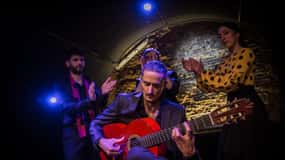 Madrid: La Cueva de Lola Flamenco Show Tickets with Drink