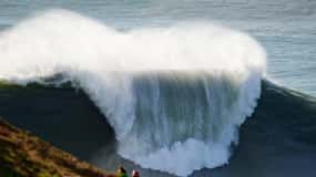 From Lisbon: Private Transfer to Porto, with Stop at Nazaré