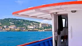 Sperlonga : Excursion en bateau privé à Gaeta avec pizzas et boissons