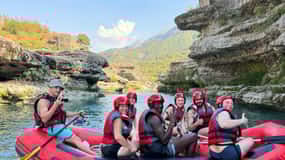 Permet: Rafting im Vjosa River National Park und heiße Quellen