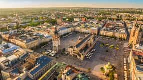 Krakow: Old Town Audio-Guided Walking Tour with Headset