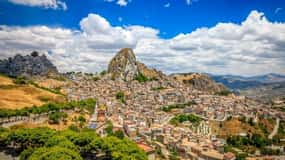 Da Sciacca: tour privato di Caltabellotta con degustazione di cibo