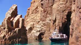 Cargèse: Die Calanques von Piana auf einem Familienboot