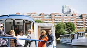 Boston: Charles River Sightseeing Cruise