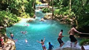 Montego Bay: Blue Hole, Dunn’s River e Reggae Hill Tour