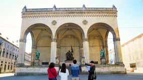 Nazionalsocialismo WWII con guida autorizzata - tour privato