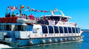 O Grove: Boat Tour with Mussel Tasting and Wine