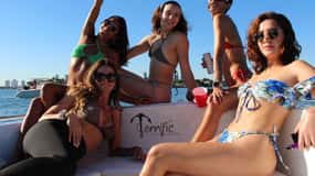Miami: 4-Hour Island Hopping Boat Trip with Water Toys