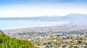 Vesuvio easy tour from Naples
