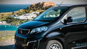 Rodi: Transfer aeroportuale con SUV o MiniVan da/per l'hotel