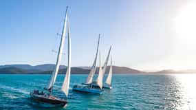 Whitsundays: 2-Day, 2-Night Maxi Yacht Sailing Adventure
