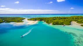 Speedbåt till Ile aux Cerfs: Heldag inkl lunch & transfer