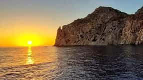 Kos: Sunset Cruise with Swimming and BBQ Dinner