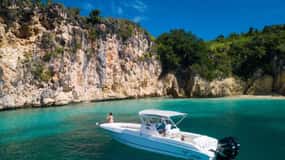 St Martin: Full-Day Private Boat Tour to Anguilla w/ Drinks
