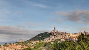 Todi: Tour guidato a piedi del centro storico di Todi
