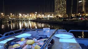 Barcelona: Private Evening Cruise with Dinner and Drinks
