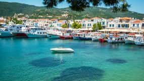 From Katerini: Skiathos Island Day Tour with Swimming