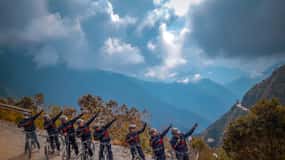 From La Paz: 3-Day Biking Tour Death Road & Uyuni Salt Flats