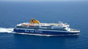 Île de Paros/Athènes Le Pirée : Billets de ferry avec transfert simple
