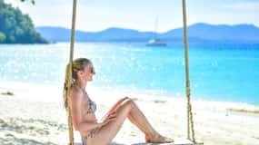 Phuket: Coral Yacht Boat Tour to Coral Island with Sunset