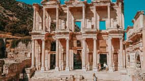 Dal porto di Kusadasi: tour di Efeso con ingresso prioritario