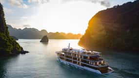 Desde Hanoi: Crucero de 3 días por la bahía de Ha Long y Lan Ha con comidas
