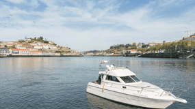 Porto: cruzeiro privado ao pôr do sol no rio Douro