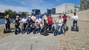 München: Top Sights E-Scooter Tour mit lokalem Guide