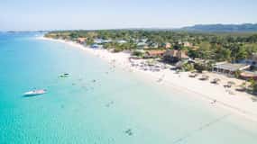 From Montego Bay/Falmouth: Negril Beach Catamaran Cruise