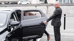 Lyon: 1-Way Private Transfer center to Saint Exupery Airport