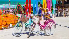 From Cancún: Holbox Island and Yalahau Cenote Tour