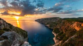 Zakynthos Solnedgangstur til Kampi med gresk natt!