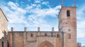 Cáceres: Entrada Concatedral de Santa María con Audioguía