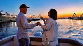 Valencia: Exclusive Sunset Cruise with Drink