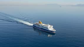 Paros or Naxos: 1-Way Ferry Between Paros and Naxos