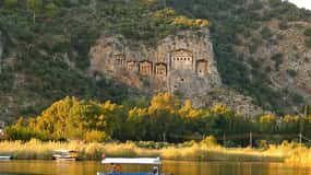Sarigerme: Dalyan, Turtle Beach, Mud Bath, & King Tombs Tour