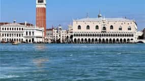 From Punta Sabbioni traghetto to Venice and Return