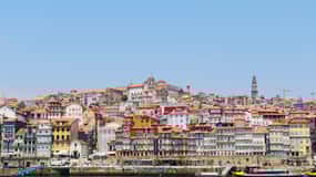 Passeio a pé privado no Porto incl. Bilhete da Livraria Lello