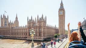London: Tootbus Must-See Hop-On Hop-Off Bus Tour with Cruise