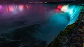 Wodospad Niagara: Nocna wycieczka piesza z rejsem łodzią z fajerwerkami
