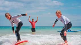 Fuerteventura: Clases de surf para niños y familias