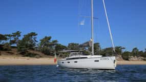 Cascais: Tour in barca a vela con drink