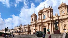 Private Day Trip of Syracuse, Ortigia and Noto from Taormina