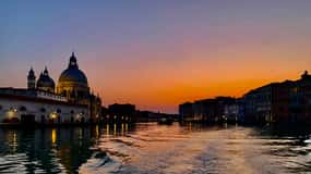 Punta Sabbioni - Venecia al Atardecer: Paseo en barco con aperitivo