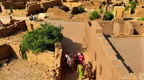 4 - Day Jaisalmer Exploration : Forts, Dunes and Culture
